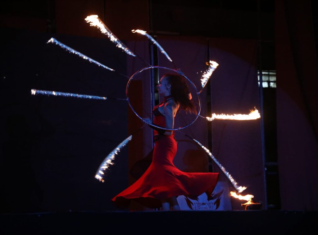 Fire dancers-foto-3